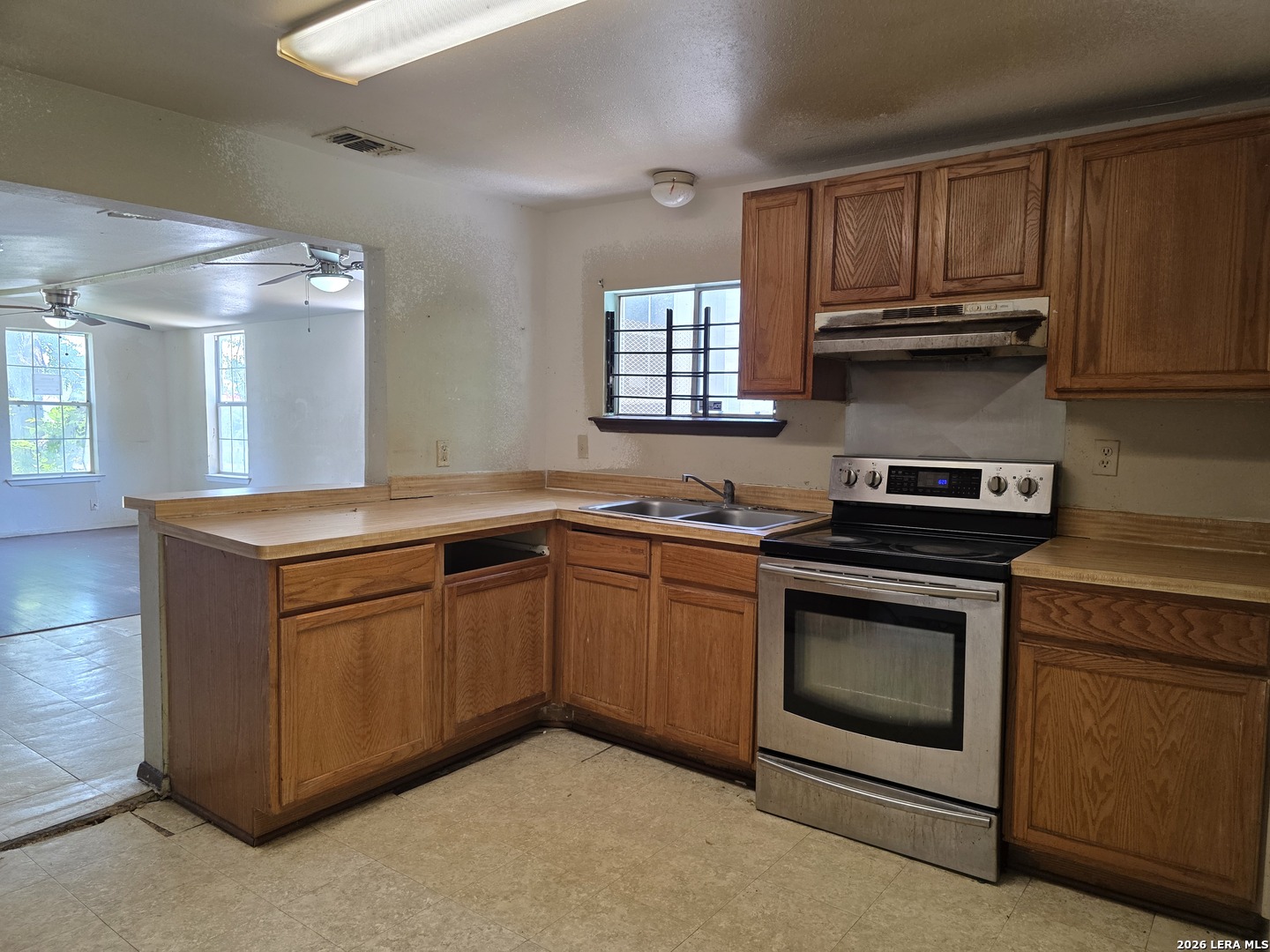 211 Lyric San Antonio TX 78223
