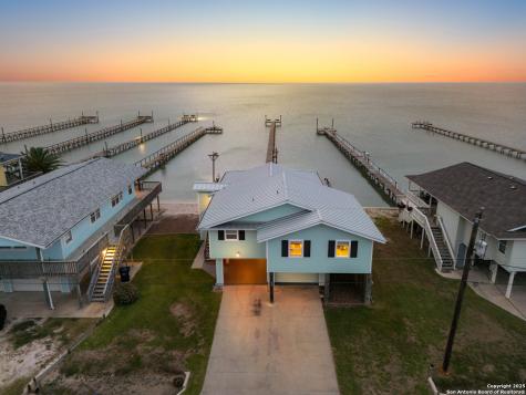672 Copano Ridge Road Rockport TX 78382