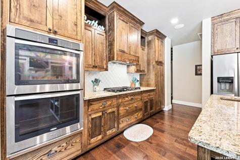 6454 N Us Highway 83 Leakey TX 78873