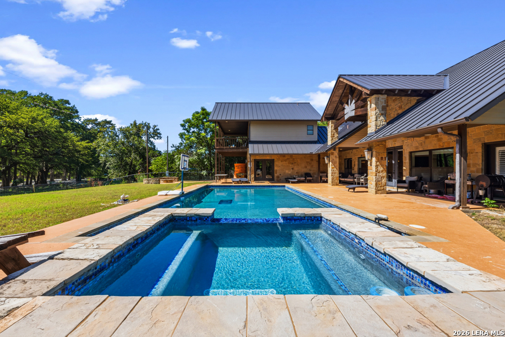 6454 N Us Highway 83 Leakey TX 78873