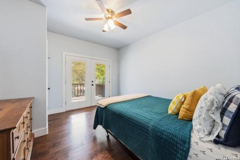 6454 N Us Highway 83 Leakey TX 78873
