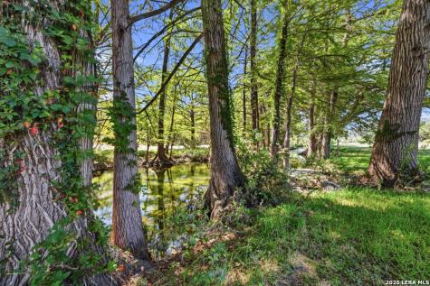 6454 N Us Highway 83 Leakey TX 78873