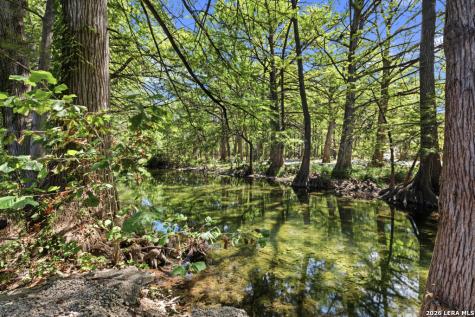 6454 N Us Highway 83 Leakey TX 78873