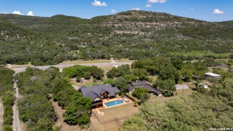 6454 N Us Highway 83 Leakey TX 78873