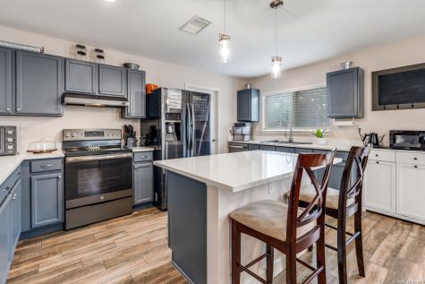 15879 Lomita Springs San Antonio TX 78247