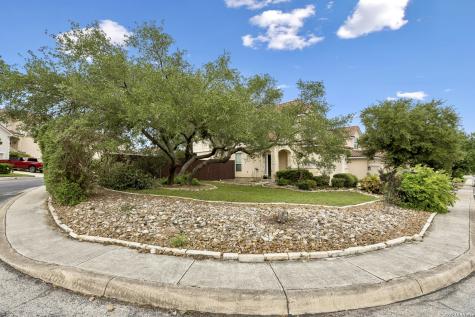 1115 Pinnacle Falls San Antonio TX 78260