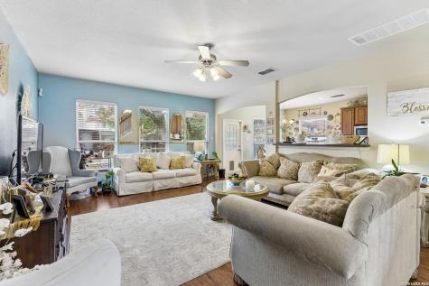 1115 Pinnacle Falls San Antonio TX 78260