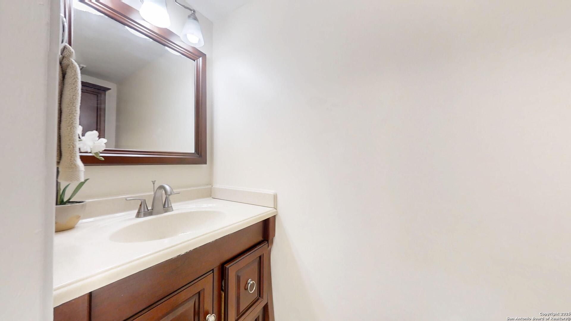 10718 Mustang Ridge Converse TX 78109