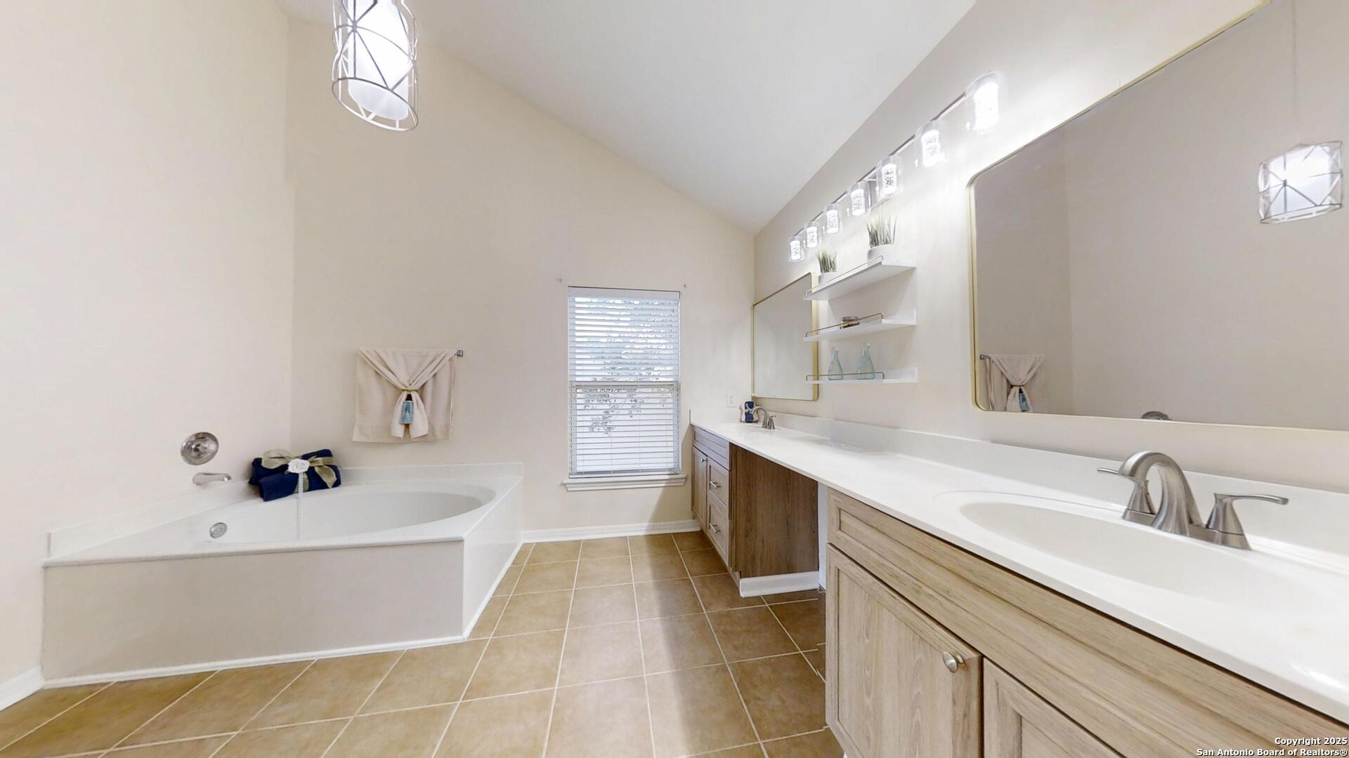 10718 Mustang Ridge Converse TX 78109