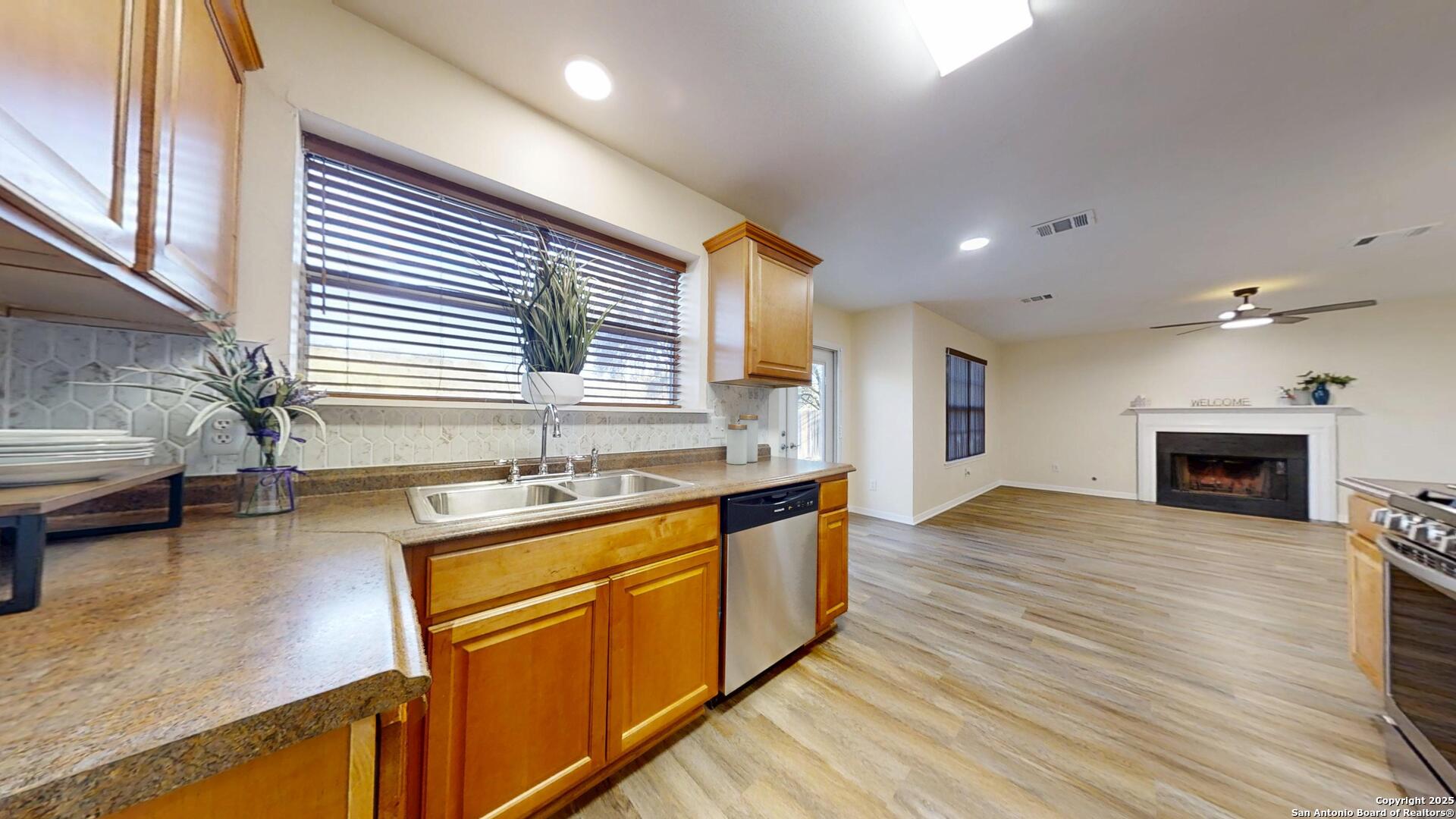 10718 Mustang Ridge Converse TX 78109