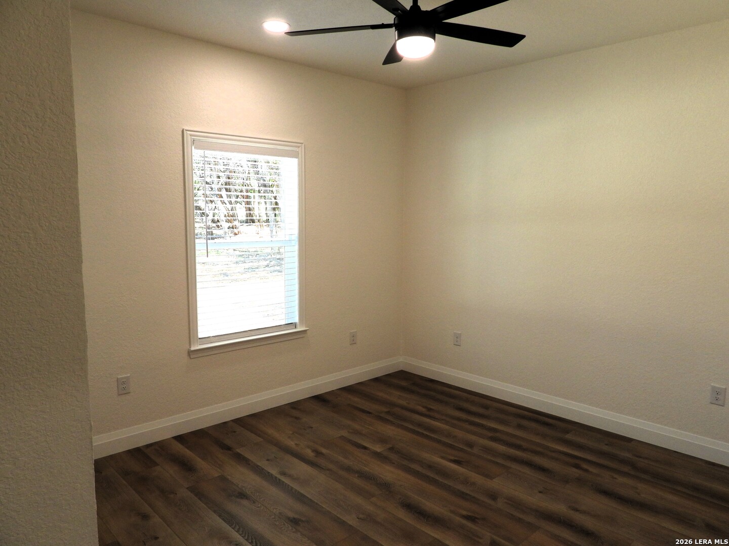 1059 Lakeside Drive Lakehills TX 78063