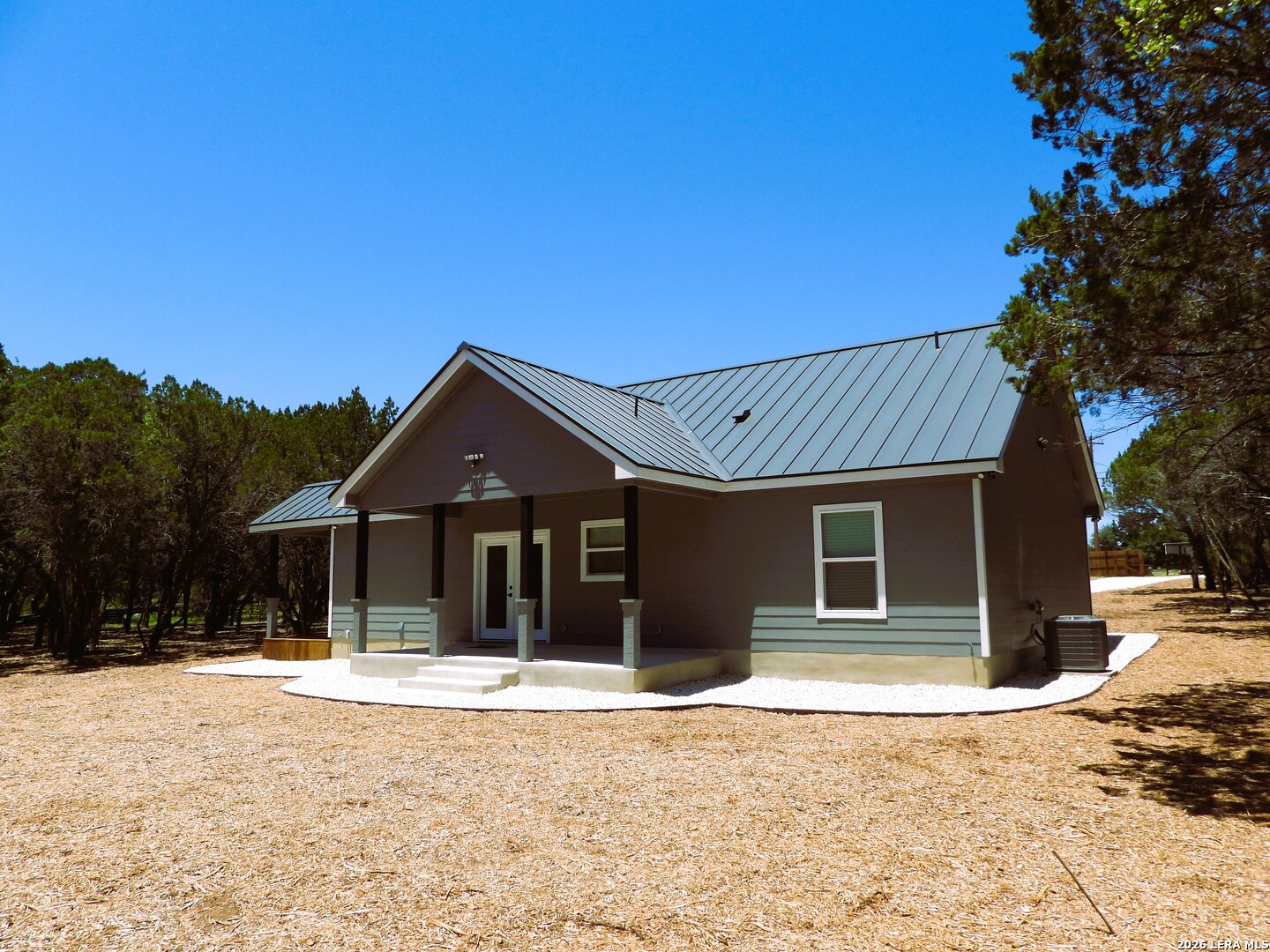 1059 Lakeside Drive Lakehills TX 78063
