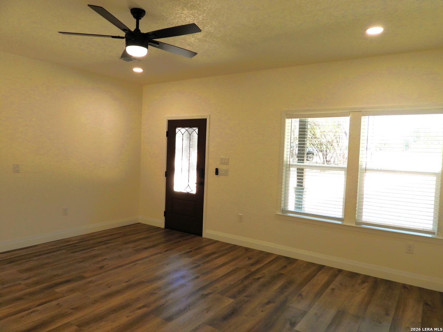 1059 Lakeside Drive Lakehills TX 78063