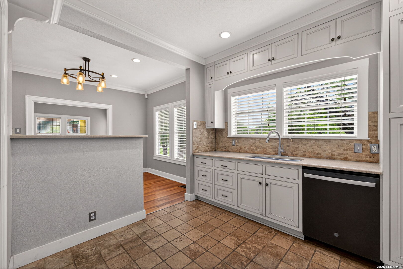 517 W Hollywood San Antonio TX 78212