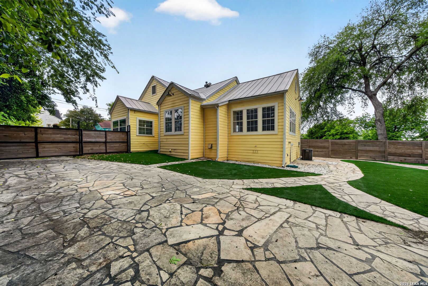 517 W Hollywood San Antonio TX 78212