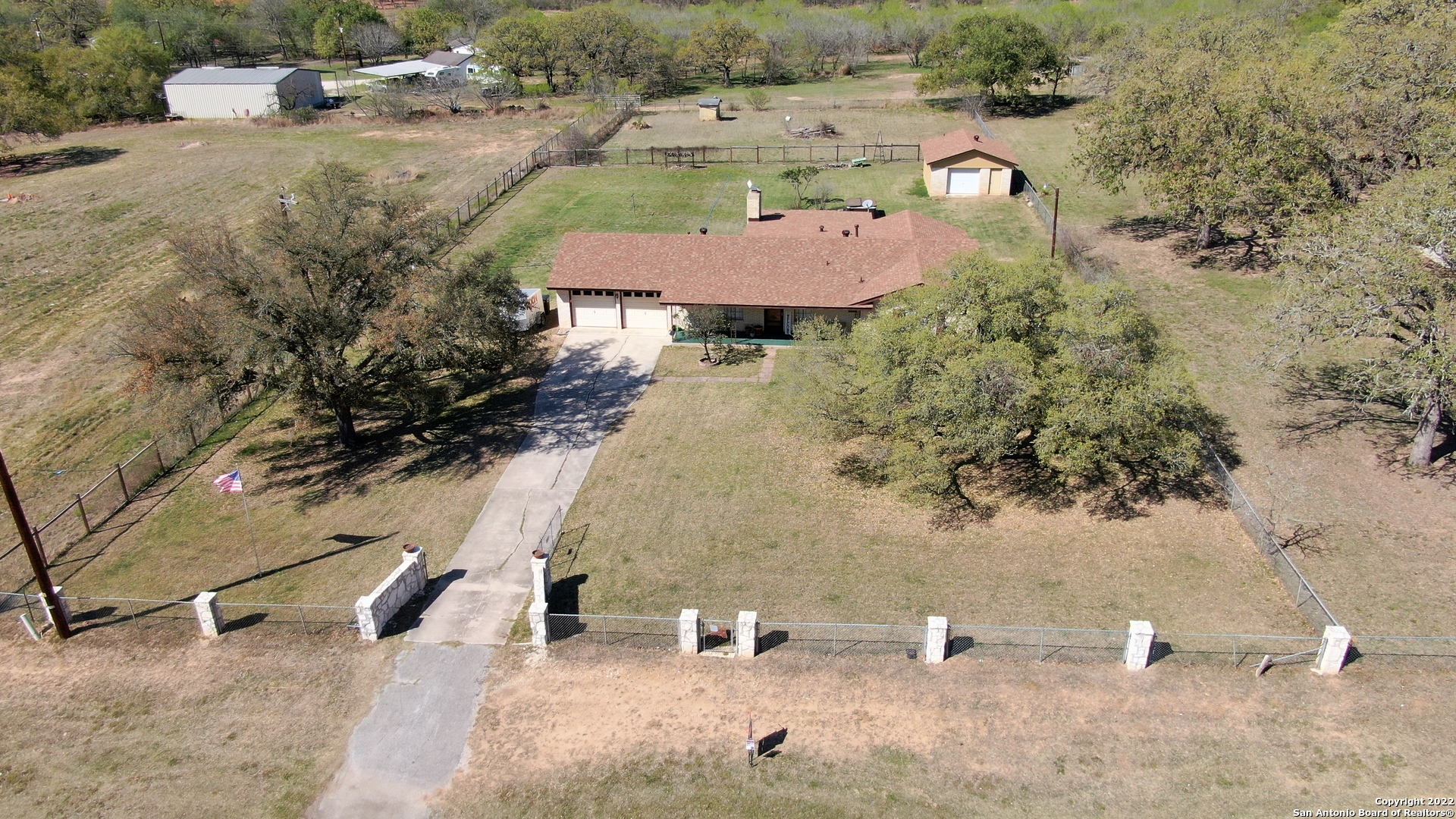 11689 Loop 107 Adkins TX 78101