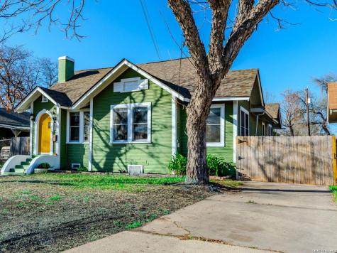 1819 W Woodlawn Avenue San Antonio TX 78201
