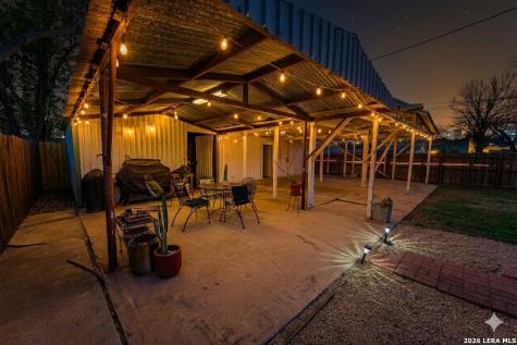 1819 W Woodlawn Avenue San Antonio TX 78201
