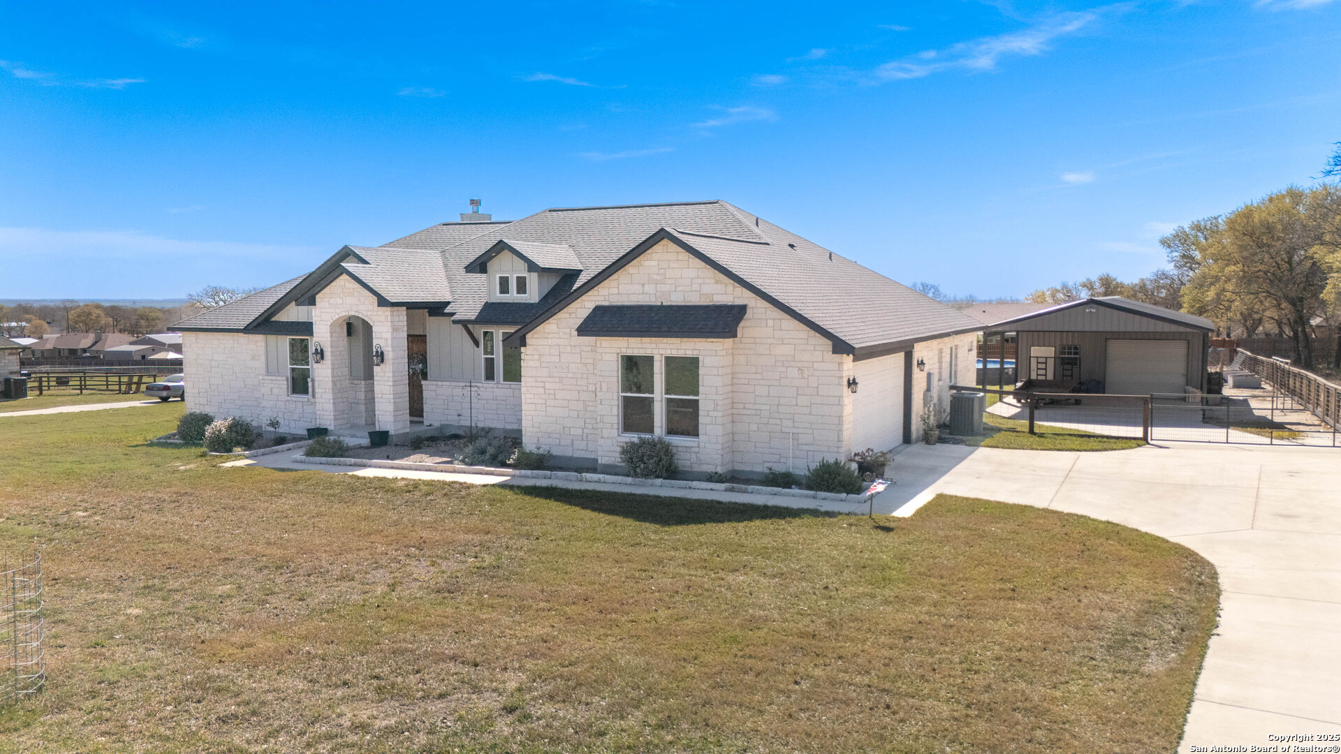 245 Cibolo Way La Vernia TX 78121