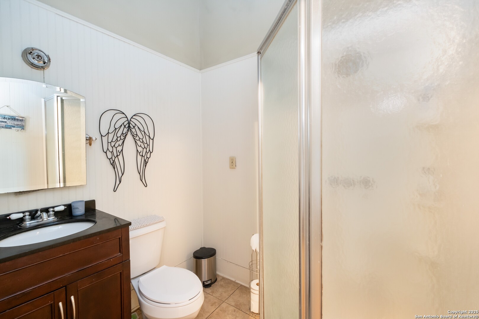 301 Jefferson Drive Devine TX 78016