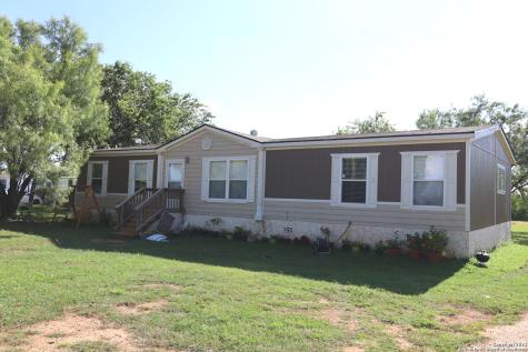 10203 Hackelberg Road Atascosa TX 78002