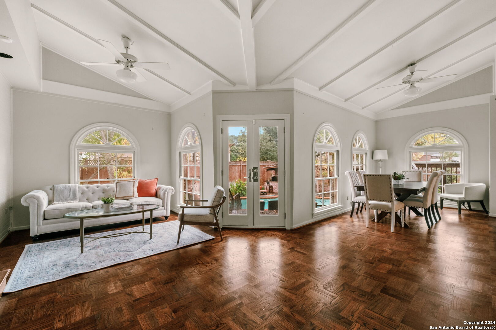 208 Canterbury Hill Terrell Hills TX 78209