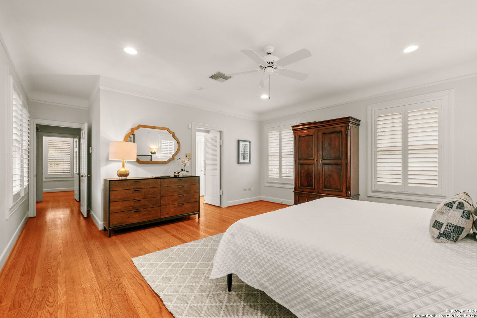 208 Canterbury Hill Terrell Hills TX 78209