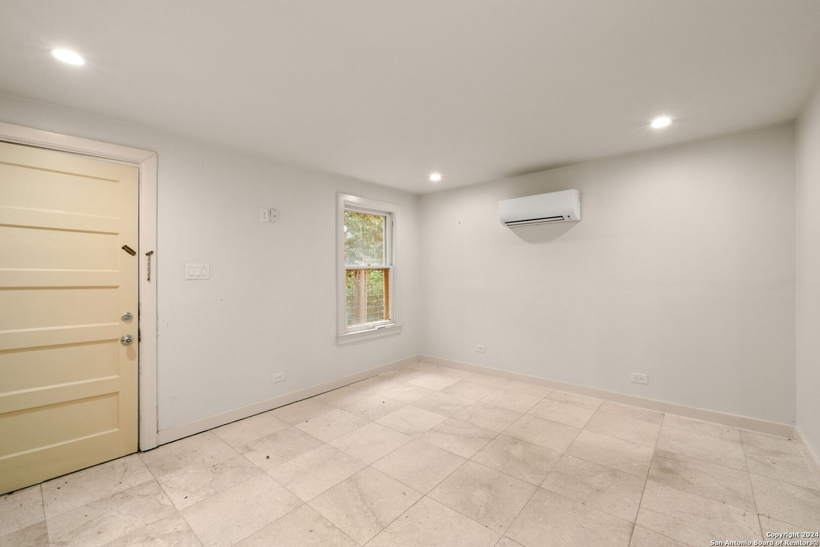 208 Canterbury Hill Terrell Hills TX 78209