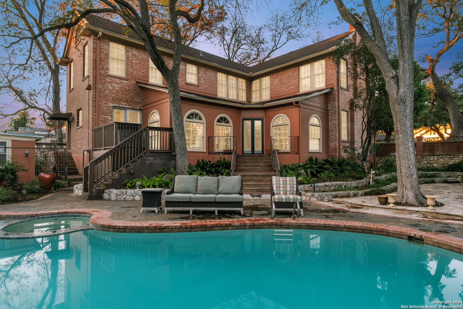 208 Canterbury Hill Terrell Hills TX 78209