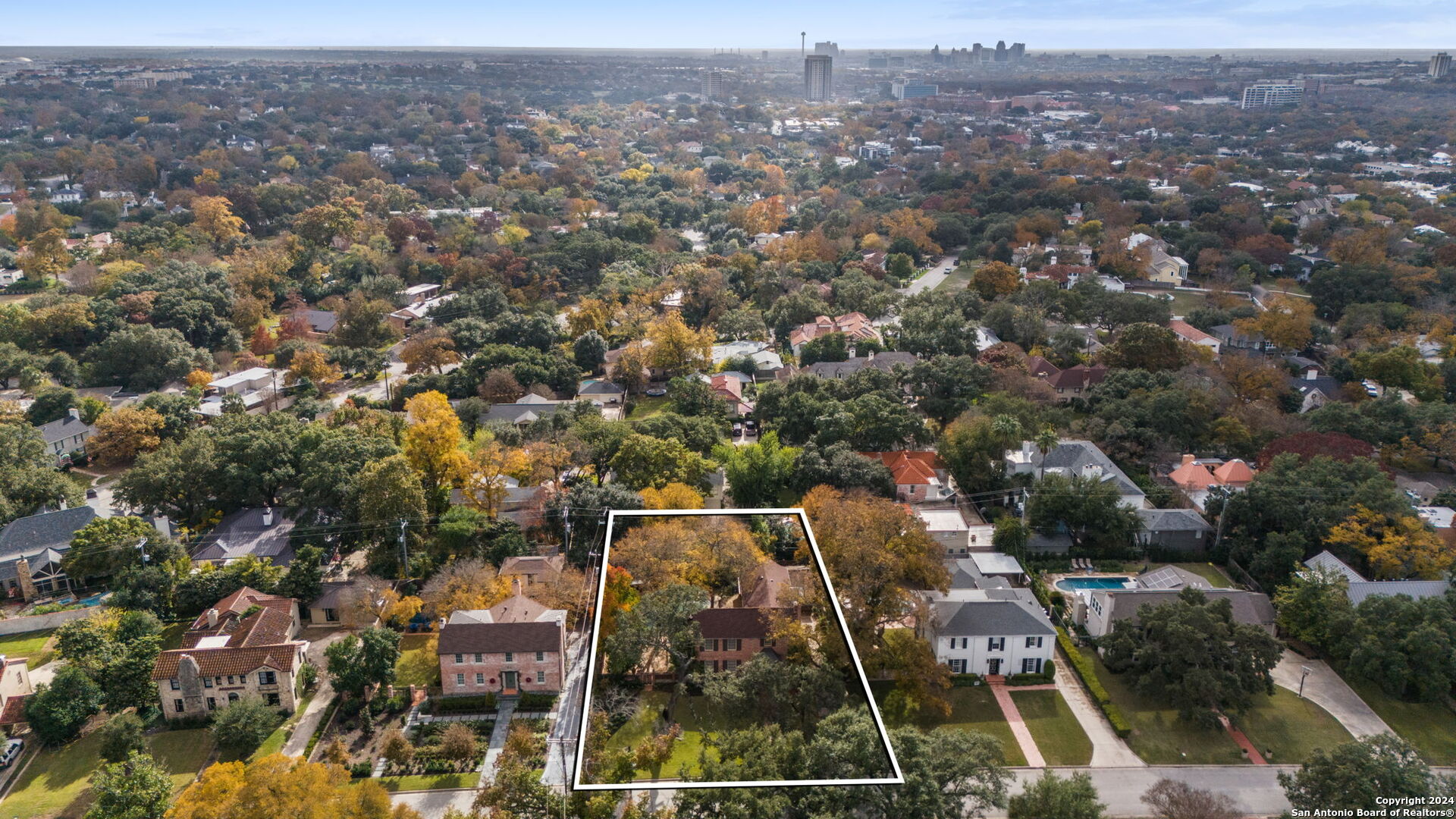 208 Canterbury Hill Terrell Hills TX 78209