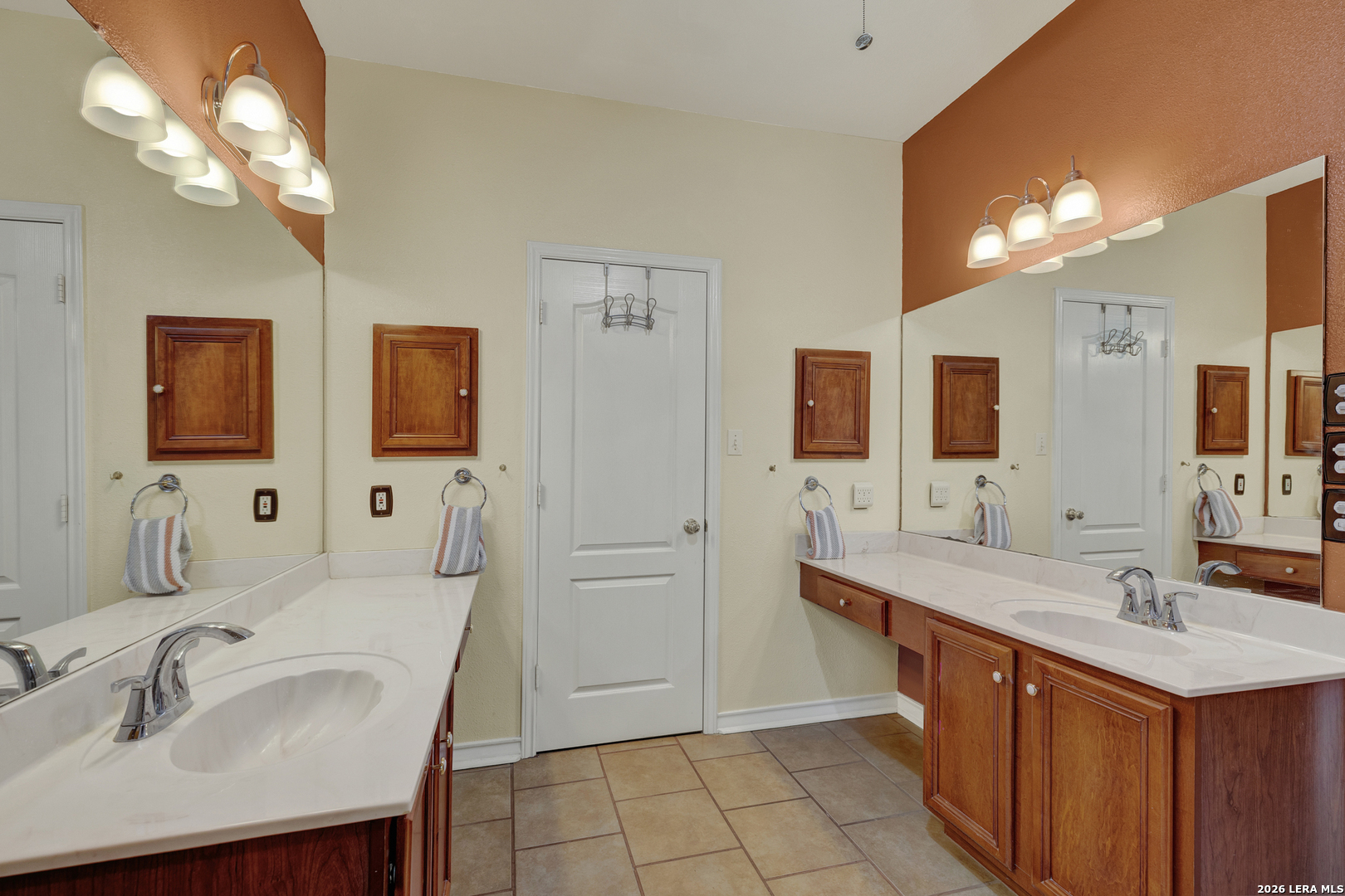 1611 Springhouse San Antonio TX 78251