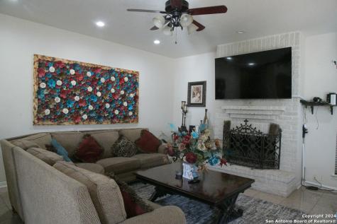 9706 Barons Creek San Antonio TX 78251