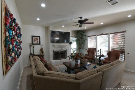 9706 Barons Creek San Antonio TX 78251