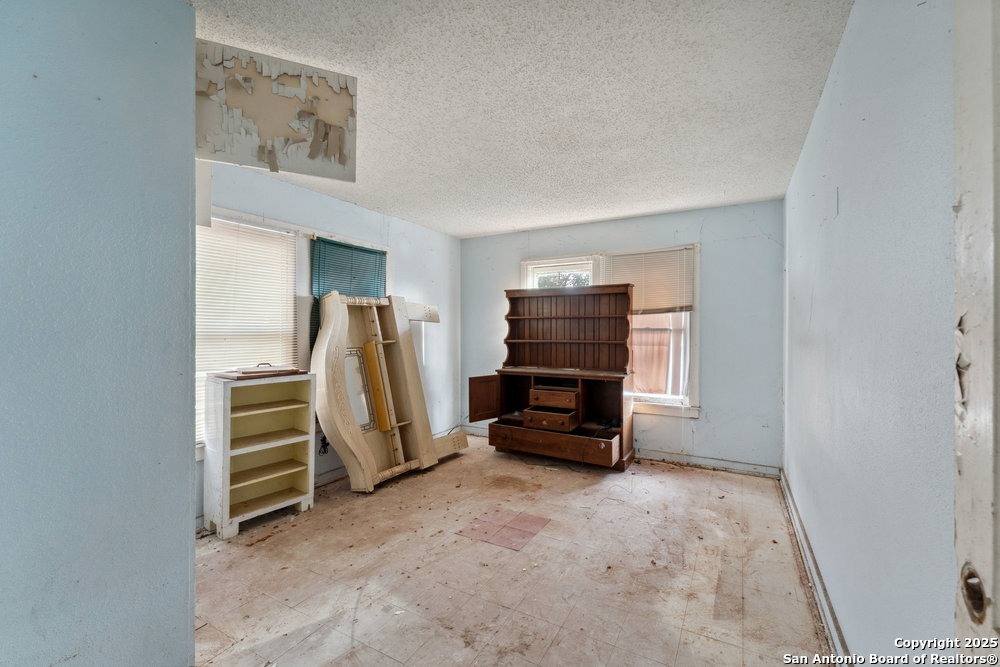 1932 E Highland Boulevard San Antonio TX 78210