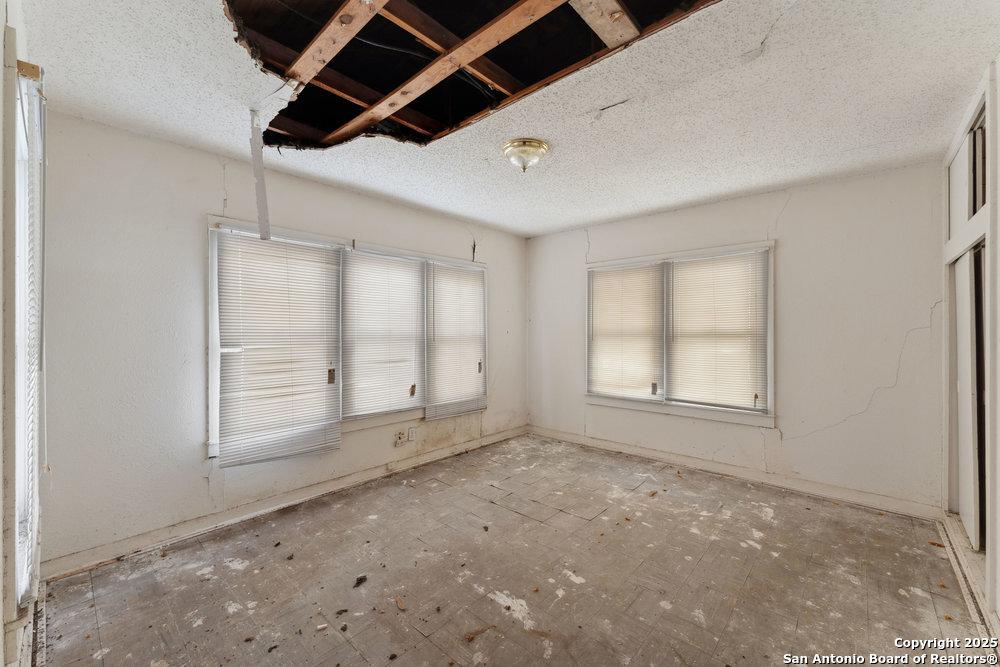 1932 E Highland Boulevard San Antonio TX 78210