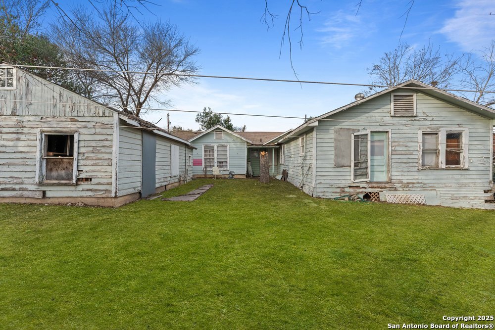 1932 E Highland Boulevard San Antonio TX 78210