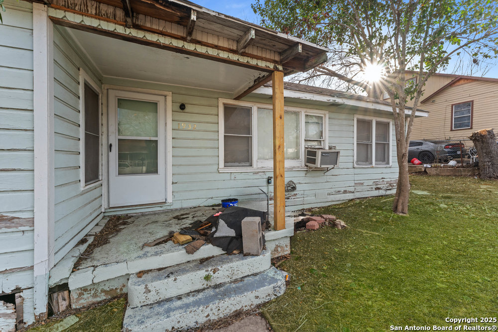 1932 E Highland Boulevard San Antonio TX 78210