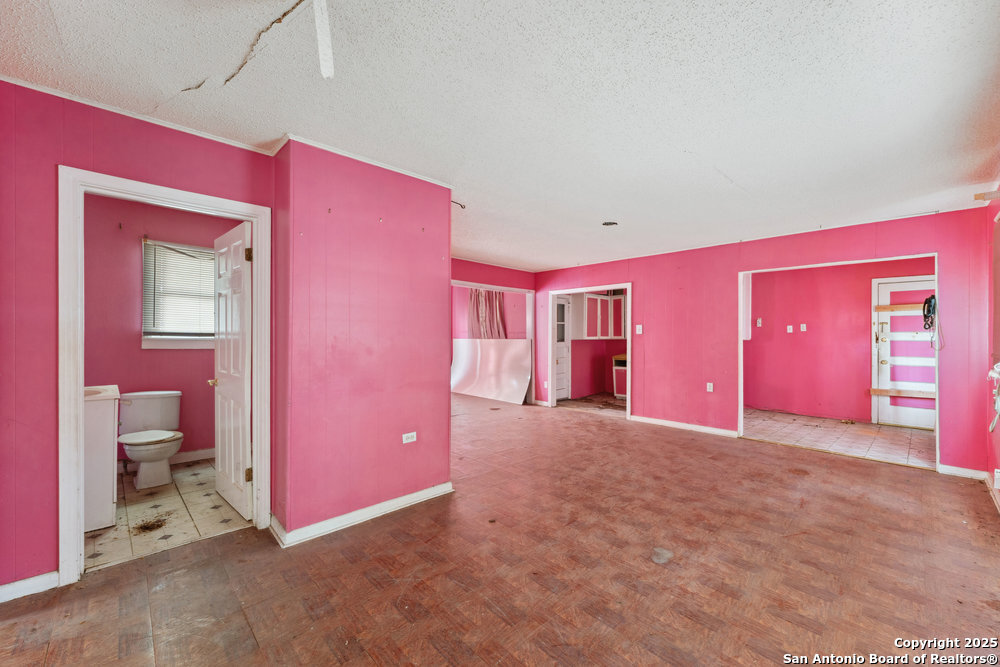 1932 E Highland Boulevard San Antonio TX 78210