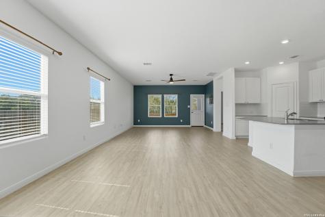 200 Alta Vista Terrace Seguin TX 78155