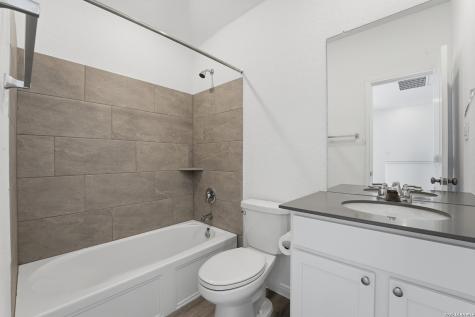 200 Alta Vista Terrace Seguin TX 78155
