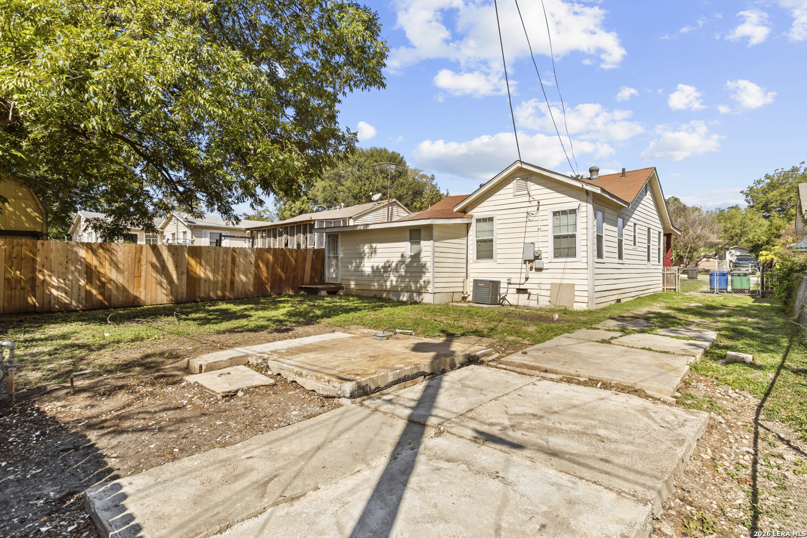 1434 W Gramercy San Antonio TX 78201