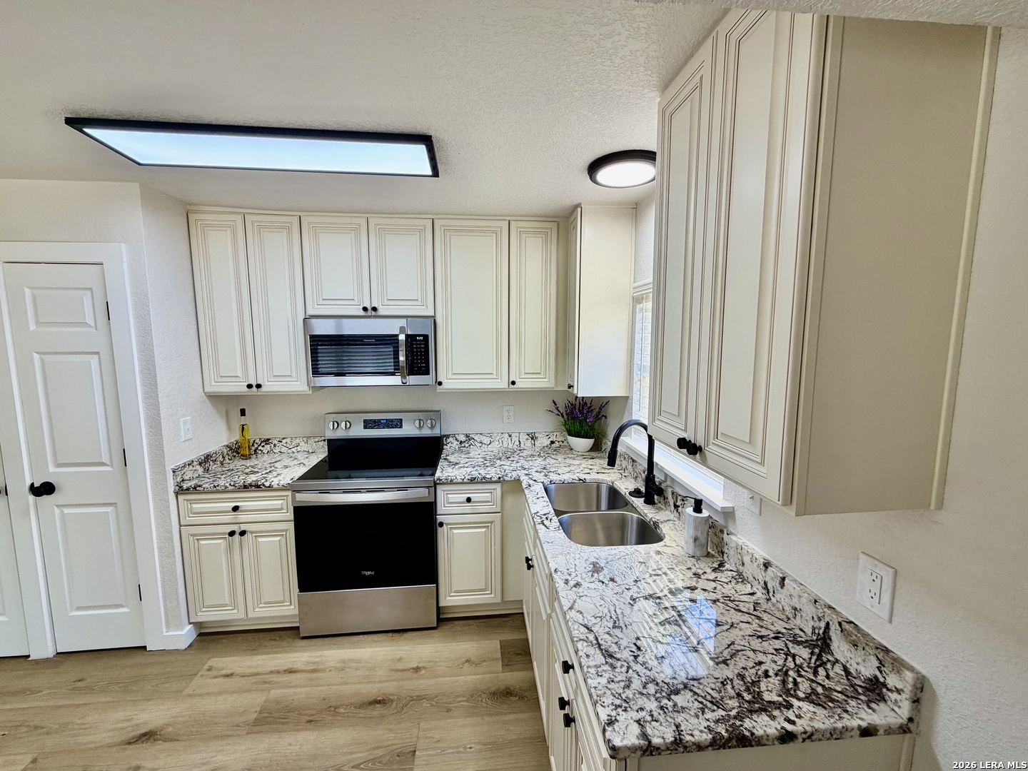 7701 Leafy Hollow Court Live Oak TX 78233