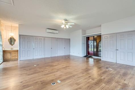 15464 W Fm 471 #28 San Antonio TX 78253