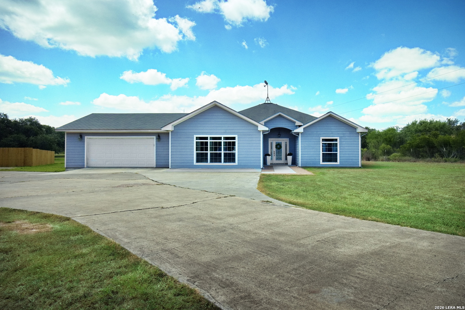 6006 Yucca Trail Beeville TX 78102