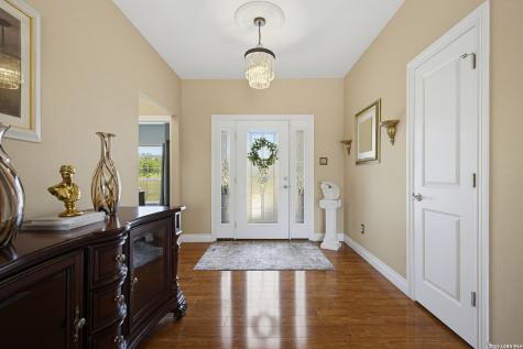 6006 Yucca Trail Beeville TX 78102