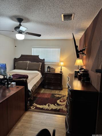 6006 Yucca Trail Beeville TX 78102