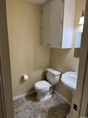 6006 Yucca Trail Beeville TX 78102