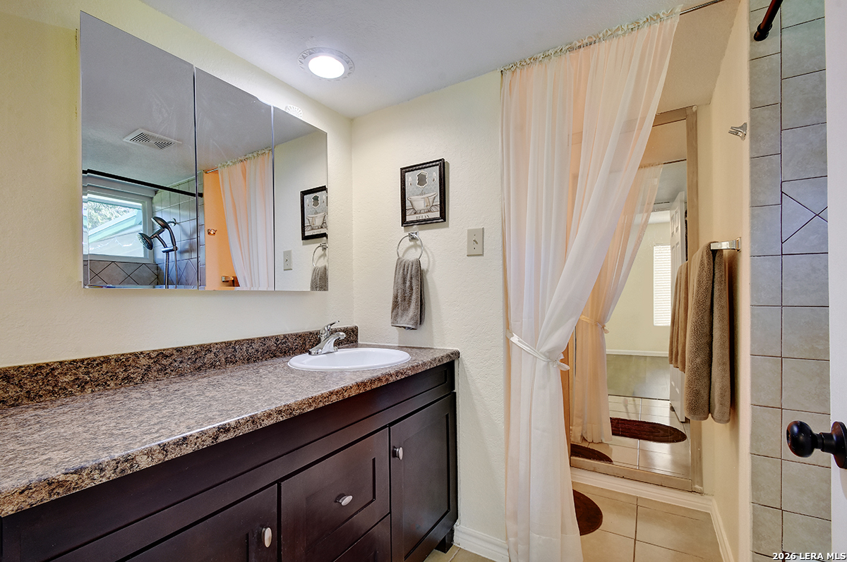 111 Shadow Valley Drive San Antonio TX 78227