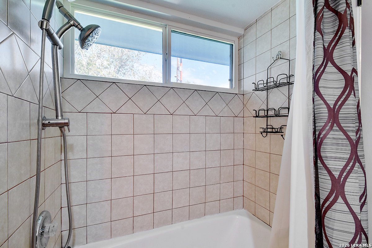 111 Shadow Valley Drive San Antonio TX 78227
