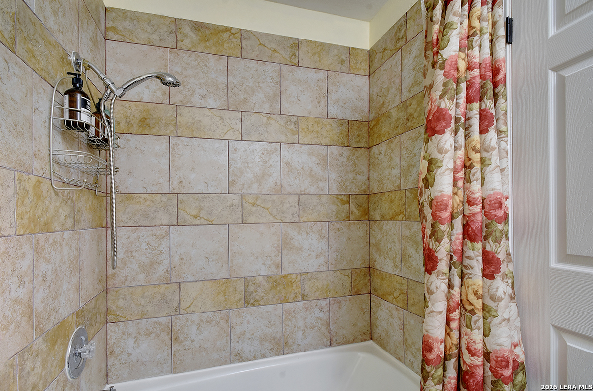 111 Shadow Valley Drive San Antonio TX 78227